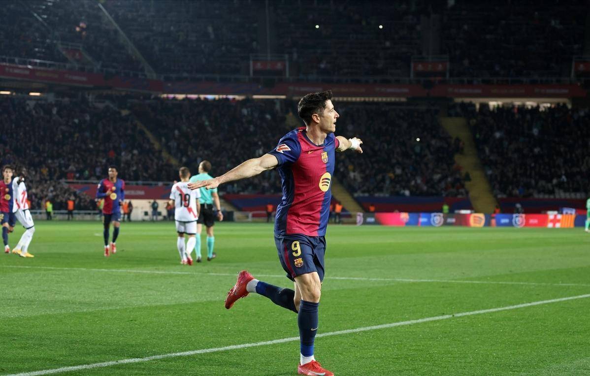 包含热火带队取胜！，莱万多夫斯基重要时刻锐不可当全场沸腾不已的词条