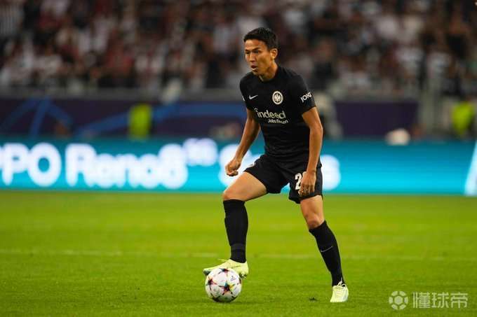 包含今夜体能课后;法兰克福主帅复盘备战欧篮联;引发热议;控场能力受关注的词条 包含今夜体能课后;法兰克福主帅复盘备战欧篮联;引发热议;控场能力受关注的词条