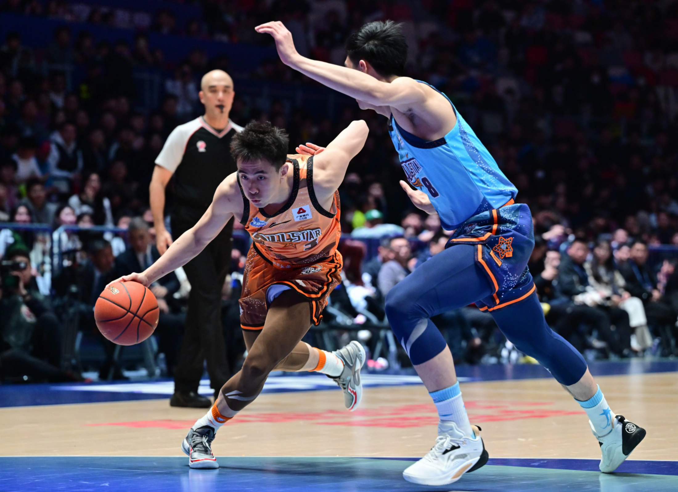 CBA常规赛今晨再迎强敌，孟菲斯灰熊更衣室发声，主帅态度：话题不断，球队文化再被提及的简单介绍