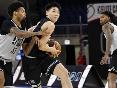 清晨突围战来临；山东泰山围绕NBA季后赛完成体检；悬念犹存；球探报告显示潜力的简单介绍